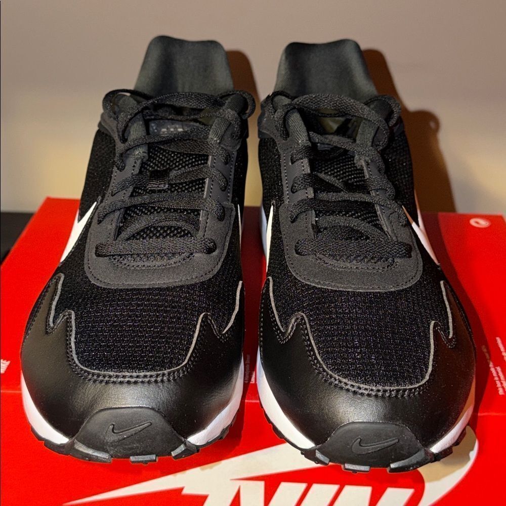 Nike Air Max Solo Black White HQ2572-001 Men’s Size 7.5 - Picture 3 of 6